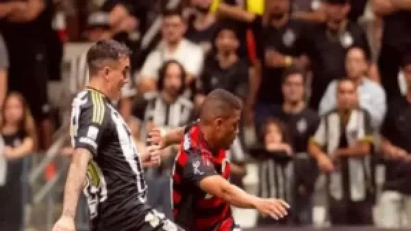 فلامنجو يحافظ على سجله بعيداً عن الهزائم أمام مينيرو بينما بالميراس يتراجع بخسارة أمام جريميو