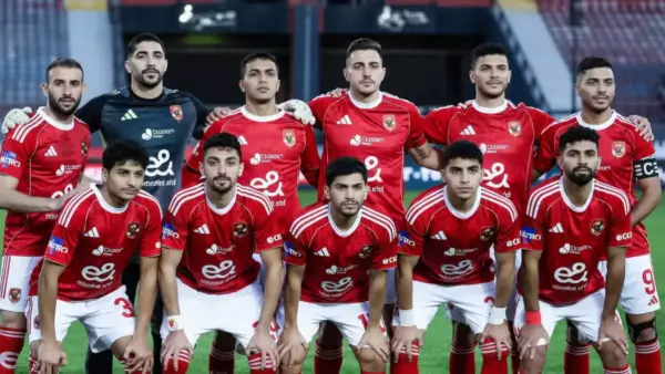 تألق الحارس البديل.. الأهلي ينجو من هزيمة قاسية أمام الجماهير الغاضبة بملعبه