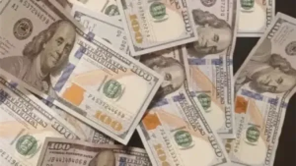 سعر الدولار يستقر عند مستويات ثابتة أمام الجنيه في تعاملات الخميس 11 ديسمبر 2025