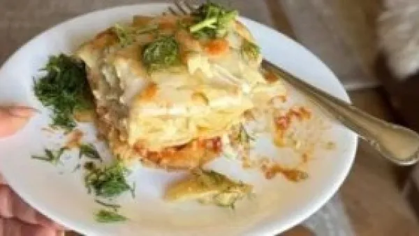 مكرونة الوايت صوص بالجمبري: الوصفة التي تضمن قوامًا كريميًا ونكهة غنية بالشبت