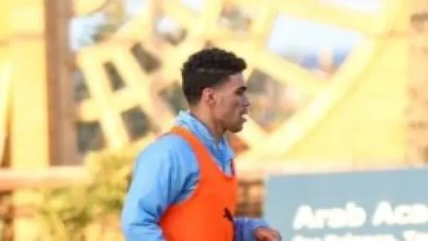 قبل موقعة كايزر تشيفز.. محمد مخلوف يعود لتدعيم وسط ملعب المصري