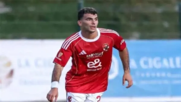 مستحقات زيزو تتسبب في تأجيل صفقة الزمالك وتوتر العلاقة بين الطرفين