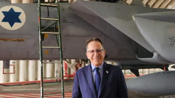 تسريب بيانات حساسة.. قراصنة حنظلة يعلنون اختراق هاتف رئيس ديوان نتنياهو وثائق مرعبة