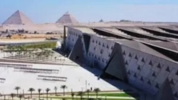 قبل زيارة المتحف الكبير.. تصرفات عفوية قد تعرضك للمساءلة وتضر بالآثار