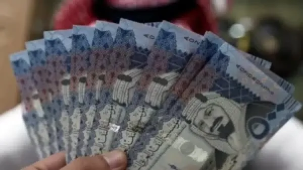 أسعار الريال السعودي تثبت استقرارها أمام الجنيه المصري وتأثير ذلك على الاقتصاد المصري