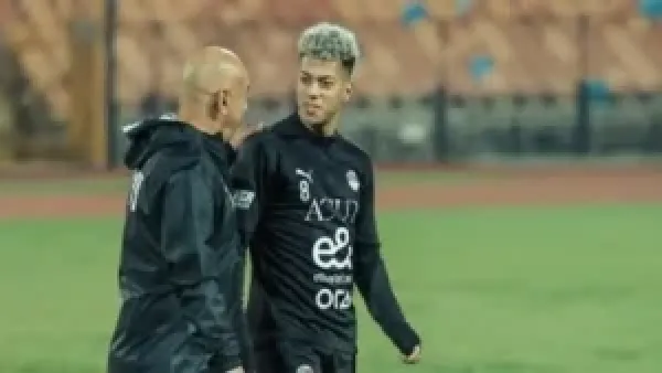 إمام عاشور يحتاج إلى وقت لتعزيز أداء محمد صلاح دون ضغط إضافي