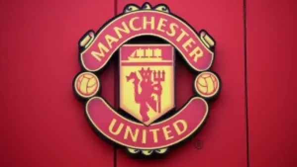 القنوات الناقلة لمباراة مانشستر يونايتد وبورنموث في الجولة 16 من الدوري الإنجليزي 2025/2026