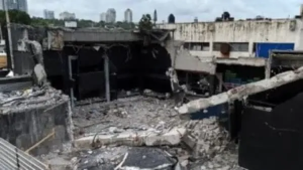 مصرع 19 وإصابة 16 بعد انهيار بنيتين متجاورتين في فاس بالمغرب