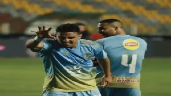 الأهلي يقرب هدفه في الدوري بفوز مهم على سيراميكا بهدف طاهر محمد