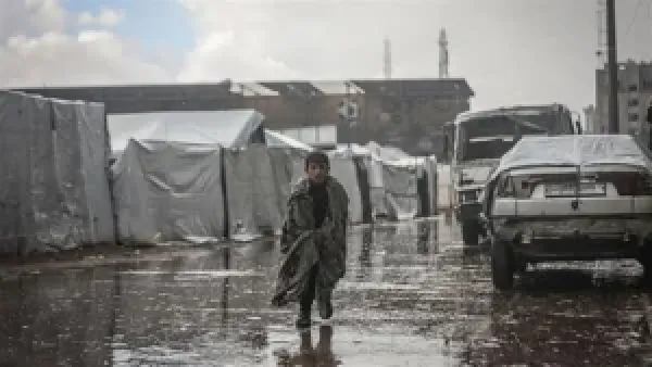 العاصفة بايرون تهدد الشرق الأوسط بسيول وفيضانات مدمرة خلال الساعات المقبلة