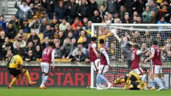 أستون فيلا يحقق فوزًا مثيرًا 4-3 على برايتون في الدوري الإنجليزي الممتاز