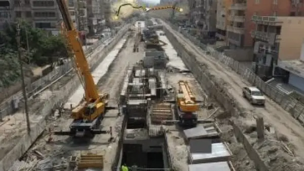 خريطة الطرق المغلقة.. مسارات بديلة لتجنب الازدحام المروري قبل احتفالات رأس السنة