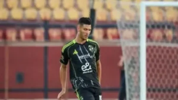 أندية مغربية تقدم عروضاً لضم أشرف داري و الأهلي يتمسك ببقاء اللاعب في يناير