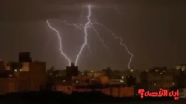 طقس عنيف.. عواصف بردية وضربات برق متوقعة في 5 محافظات داخلية 2025
