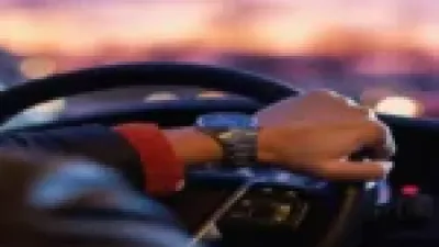 650 ريالاً.. الجوازات السعودية توضح ضوابط تجديد إقامة السائق الخاص هذا العام