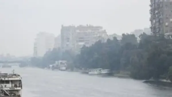 انخفاض حرارة الطقس اليوم الأربعاء 3-12-2025 يتزامن مع ظاهرة جوية خطيرة تؤثر على حركة المرور