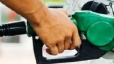 تحديثات الأسعار.. قائمة أسعار البنزين والسولار الجديدة في محطات الوقود المصرية