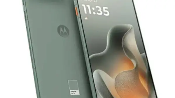 أرقام قياسية جديدة.. هاتف موتورولا النحيف يهدد سيطرة آيفون آير في الأسواق القادمة