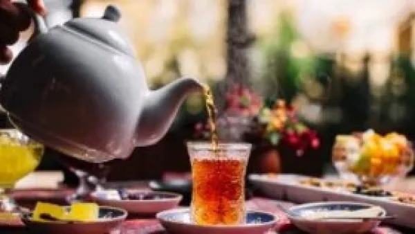 بعيداً عن المهدئات.. 5 مشروبات من مطبخك لتخفيف التوتر وتهدئة الأعصاب.