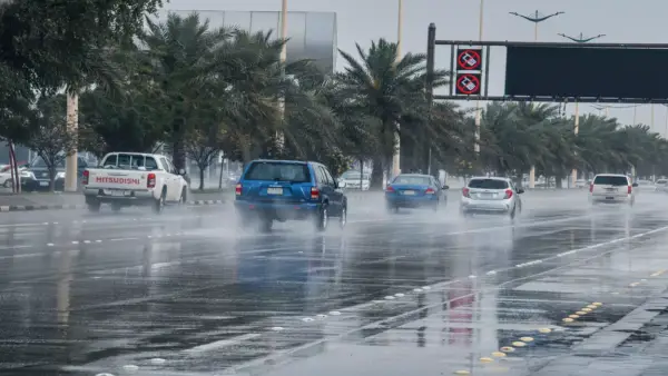 طقس السعودية.. أمطار متوسطة في مكة المكرمة والحرارة تهبط إلى 4 درجات بتبوك