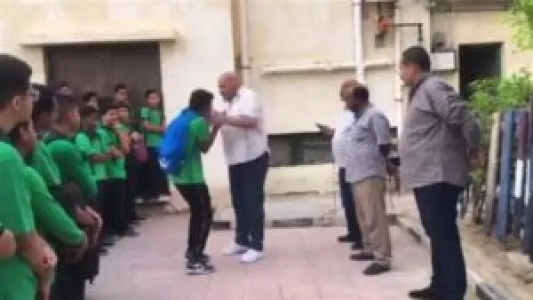 إيقاف ناظر مدرسة بالإسكندرية عن العمل بعد اعتدائه بالضرب المبرح على طالب