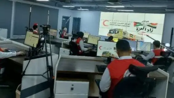 7.8 مليون سلة.. الهلال الأحمر يعلن حصيلة قافلة زاد العزة لقطاع غزة