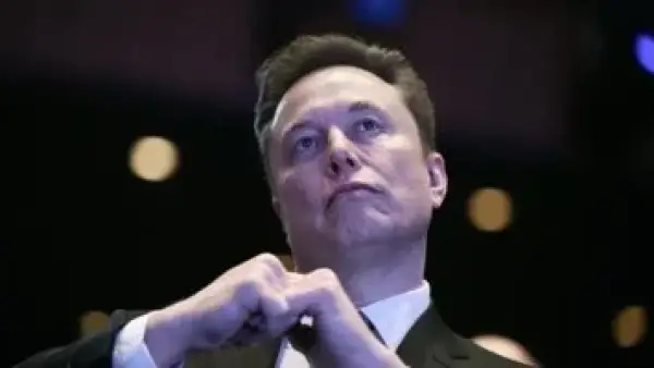 726 مليار دولار.. إيلون ماسك ينهي عام 2025 برقم قياسي في ثروته الشخصية