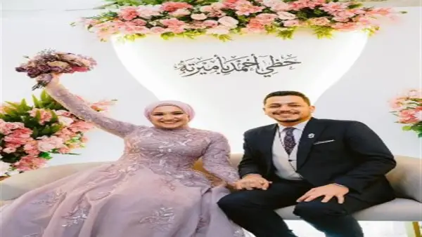 بمشاركة الصور الأولى.. الشاعرة أميرة البيلي تعلن خطبتها من مدير أعمالها أحمد المصري