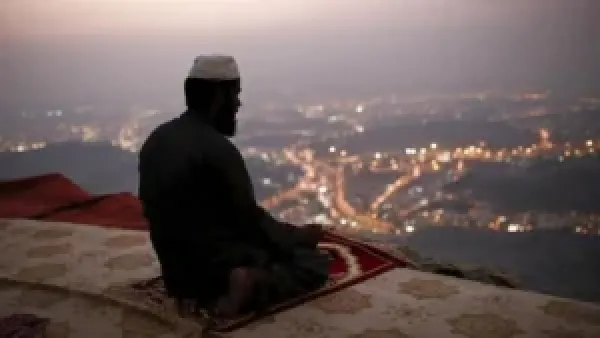 مواقيت الصلاة في القاهرة والمحافظات الخميس 4 ديسمبر 2025 مع اختلافات التوقيت الدقيقة