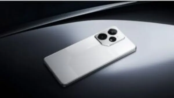 مواصفات Realme GT 8 Pro المسربة تضعه في منافسة مباشرة مع الهواتف الأغلى ثمناً