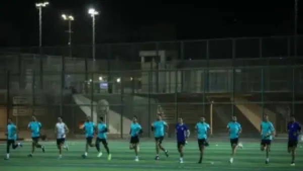 اختبار الفواصل الزمنية يحسم كفاءة حكام ومساعدي الدوري الممتاز في مراقبة الأداء