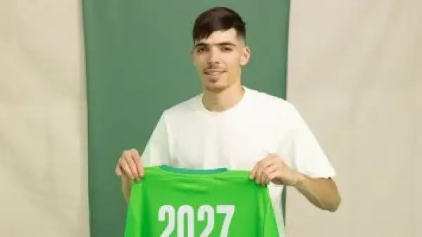 رحيل مرتقب.. عرض خليجي يهدد استمرار عبد الرحيم دغموم مع المصري في يناير