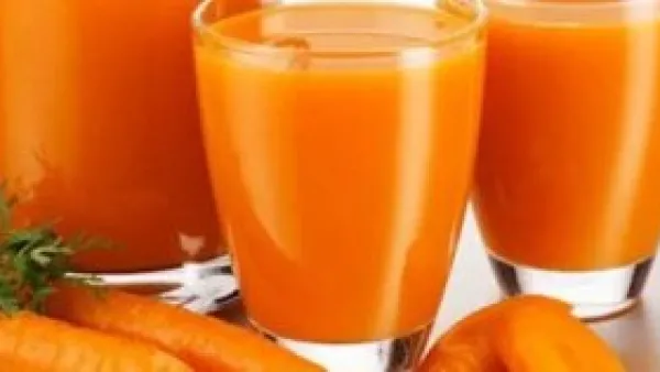 إضافة بسيطة تحوّل عصير الجزر إلى حليف قوي لقلبك ومناعتك.