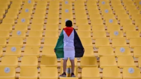 مباراة فلسطين وتونس في كأس العرب 2025 تنطلق مباشرًا مع توقعات حاسمة للجماهير