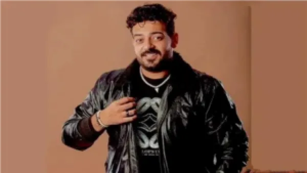 أربعين إسماعيل الليثي.. عائلة المطرب الراحل توزع وجباته المفضلة صدقة على روحه