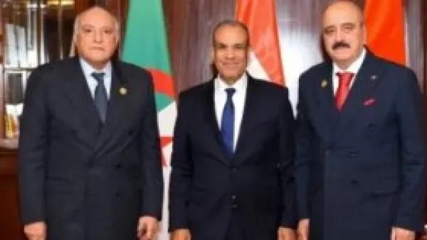 اجتماع ثلاثي لوزراء خارجية ليبيا والجزائر وتونس لمناقشة استقرار المنطقة