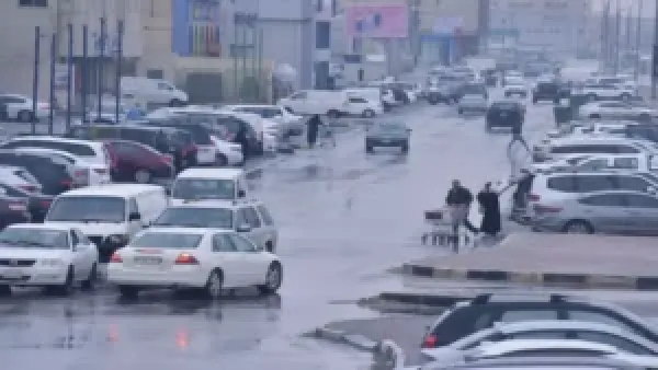 عاصفة رعدية مستمرة 16 ساعة في الشرقية تُزعج الحركة وتحذر الأرصاد من مخاطر الطرق