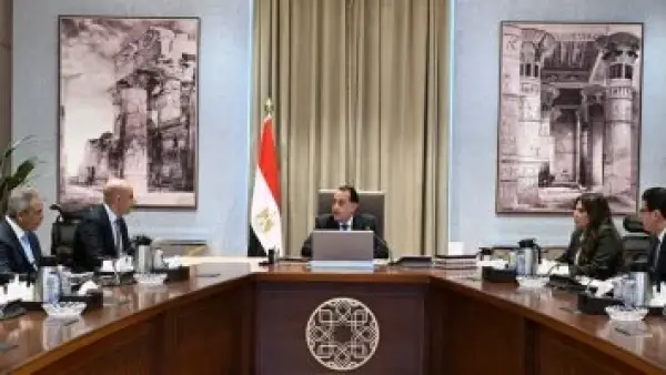 اجتماع حكومي موسع.. رئيس الوزراء يتابع ترتيبات عقد امتحانات الثانوية العامة لعام 2026