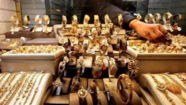 تحديث سعر الذهب اليوم الجمعة 21-11-2025 يشهد تراجعًا وسط تقلبات السوق