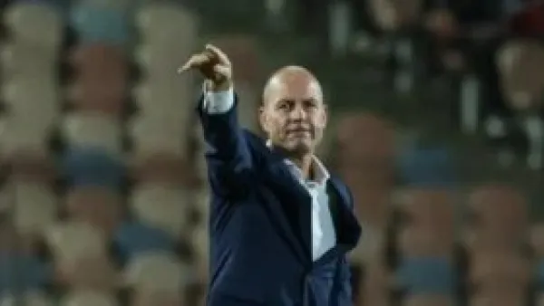 مدرب دريمز يفسر نتيجة مباراة المصري: أهدرنا فوزًا محققًا أمام المرمى.