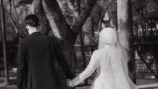 الزواج من المشاهير في المنام للعزباء.. التفسير الحقيقي يتجاوز البحث عن شريك