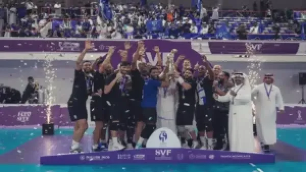 الهلال يحسم كأس الطائرة بفوز 3-0 على الأهلي والعلا يحقق أول ميدالية منذ 35 عاماً