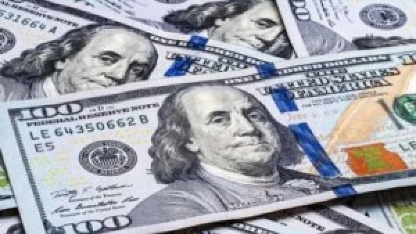 تحديثات الصرف.. سعر الدولار في البنوك المصرية ومكاتب الصرافة خلال تعاملات الاثنين