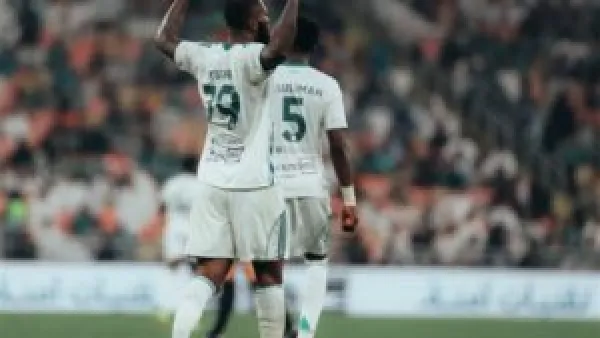 الأهلي يقلب الطاولة ويخطف فوزًا قاتلًا 2-1 ضد القادسية بالدوري السعودي