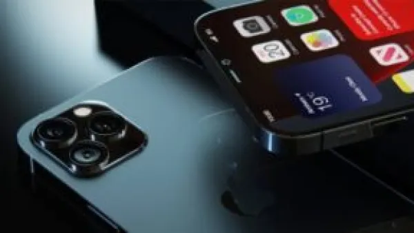 أبل تكشف أسباب تأخر إنتاج هاتفها القابل للطي خلال 2024