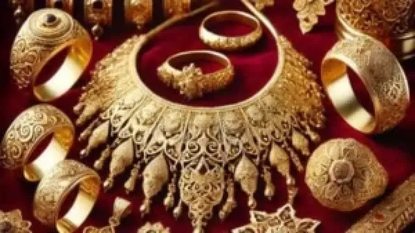 سعر الذهب اليوم الأربعاء 10 ديسمبر 2025 يتجه نحو ارتفاع وسط تقلبات السوق العالمية