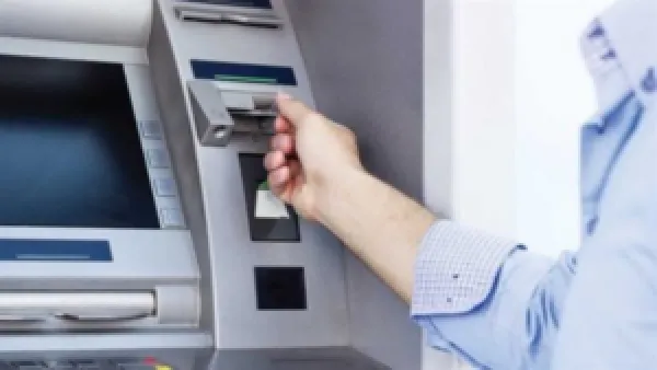 ماكينات ATM لم تعد مجرد صراف آلي.. خدمات بنكية كاملة تنهي زياراتك للفروع