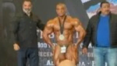 إنجاز قاري جديد.. عماد المنيلاوي يحصد لقب بطولة أفريقيا لكمال الأجسام بمشاركة واسعة