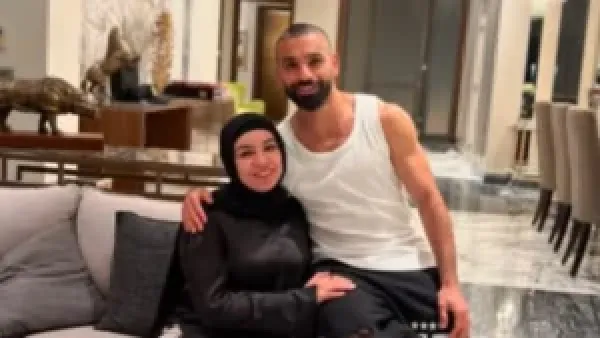 شقيقة محمد صلاح ترد على انتقادات عباس أبو الحسن وتوضح موقف العائلة