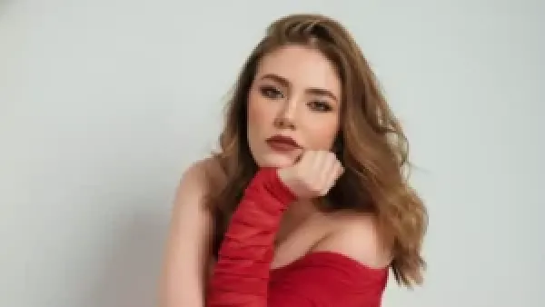 رحمة حسن تكشف أسباب الصلع المفاجئ وتأثير العيادة على مظهرها الجمالي